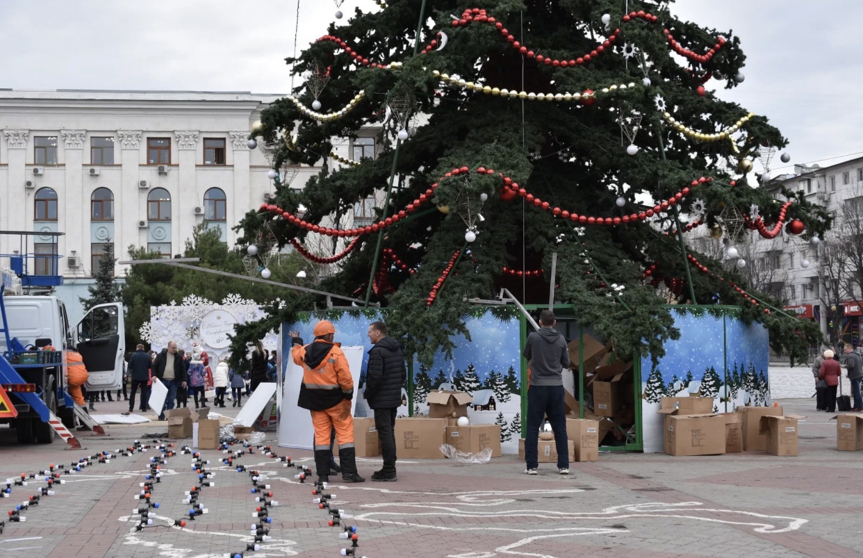 Власти Крыма не будут тратить бюджетные деньги на празднование Нового года