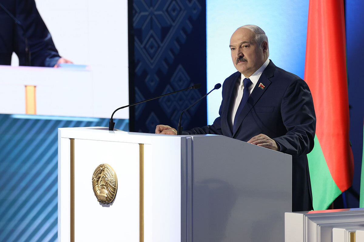 Лукашенко: Белоруссия участвует в СВО, но не отправляет военных в зону конфликта