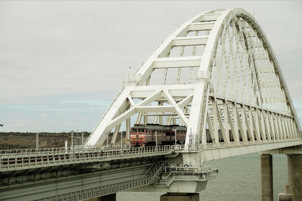 На период ограничения проезда по Крымскому мосту запустят дополнительный электропоезд