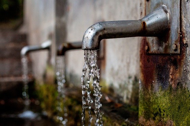 Водоканалы предложили разделить воду на питьевую и техническую