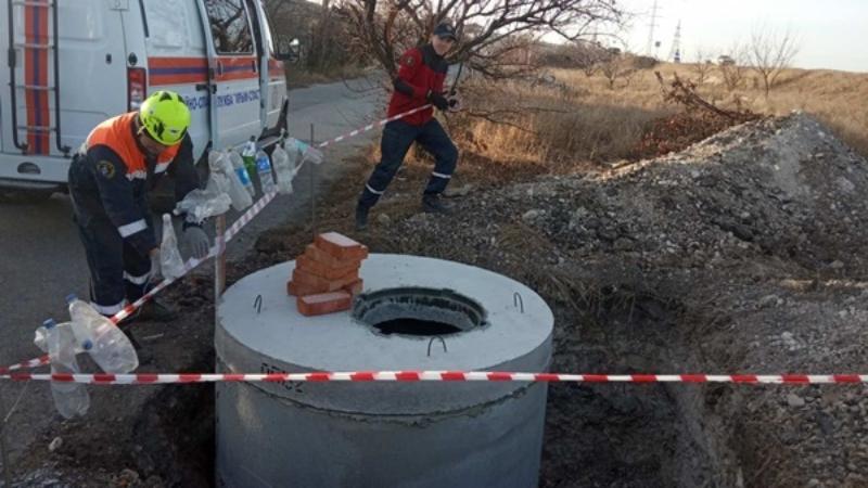 В Крыму мужчина упал в яму глубиной семь метров
