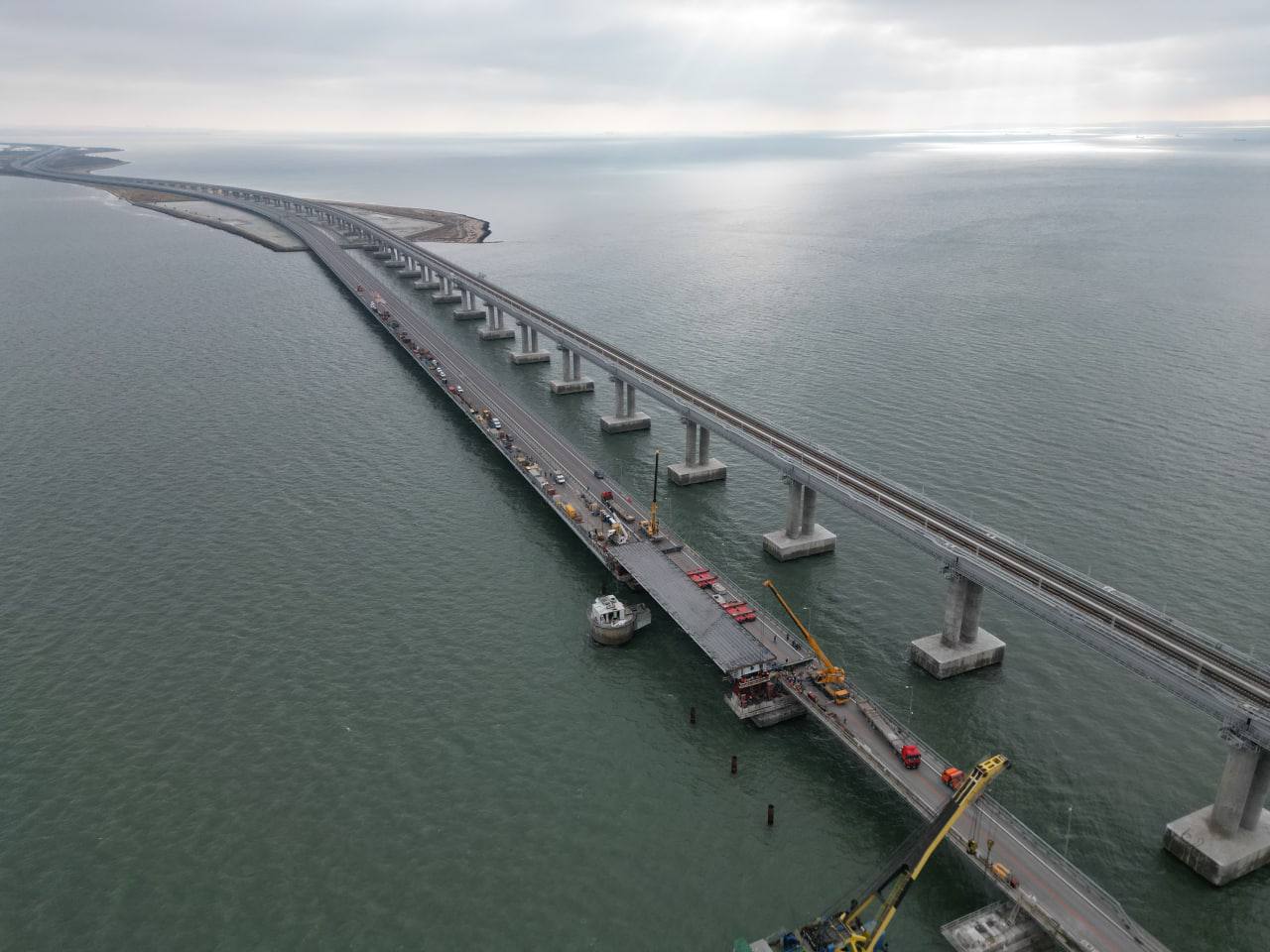 Крымский мост в субботу перекрыт для автомобилей