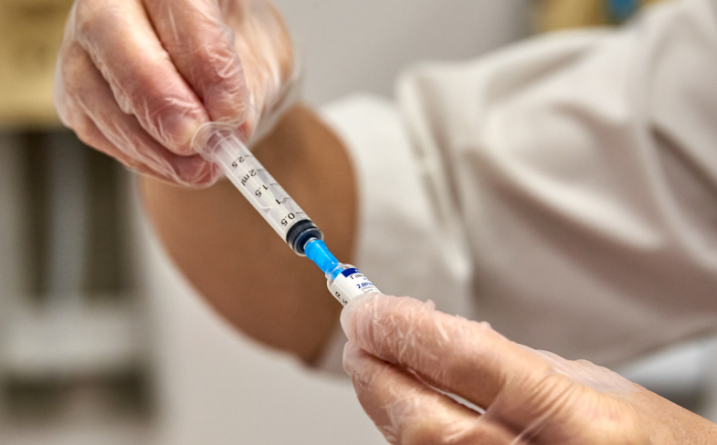 Почему вице-губернатор Севастополя «спалился» на прививках от гриппа?