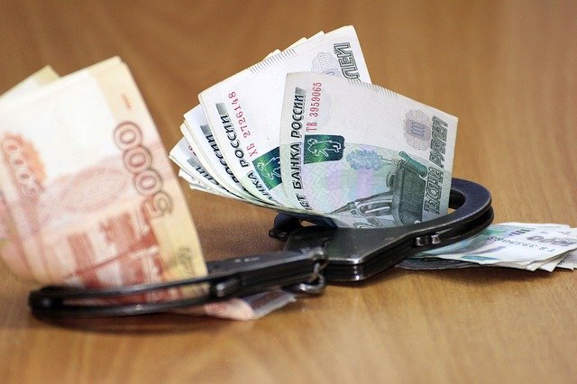 В России с начала года набрали и надавали взяток на два млрд рублей
