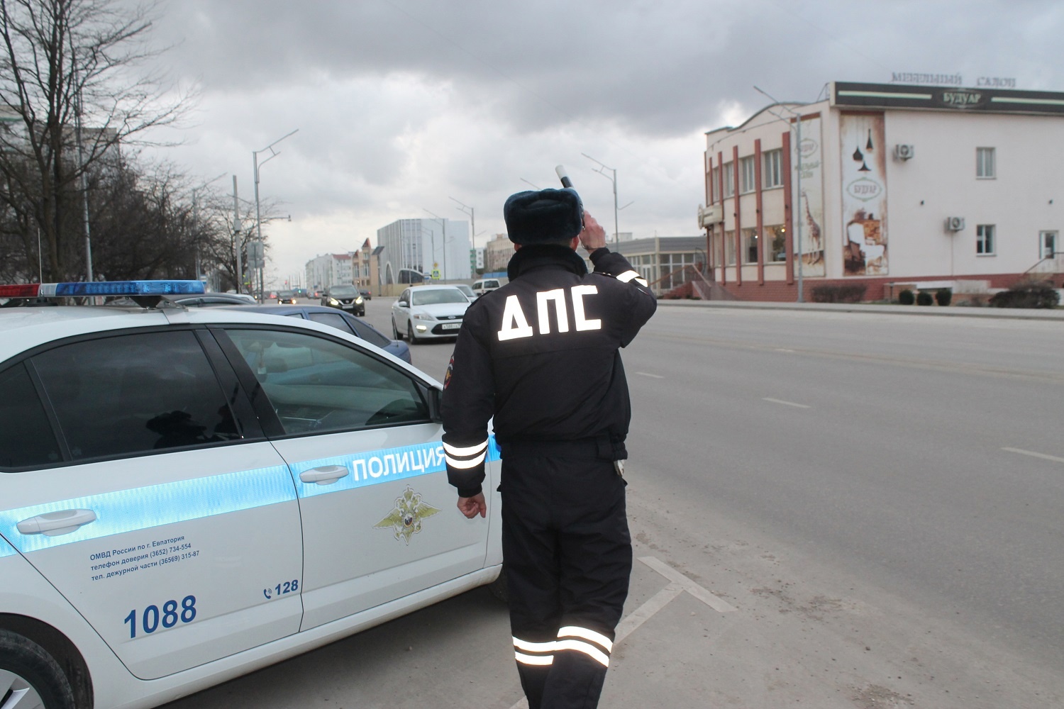ДТП с «КамАЗом» привело к полуторакилометровой пробке в Симферополе 