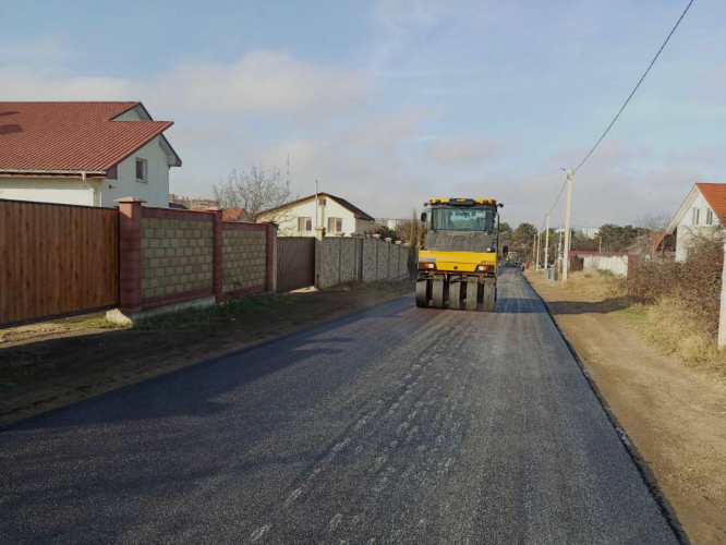 В Севастополе до конца лета  отремонтируют дорогу в районе Дергачей