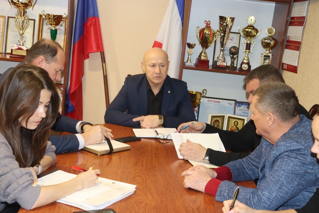 Написал заявление по-собственному: Аксенов сообщил об отставке главы Сакского района