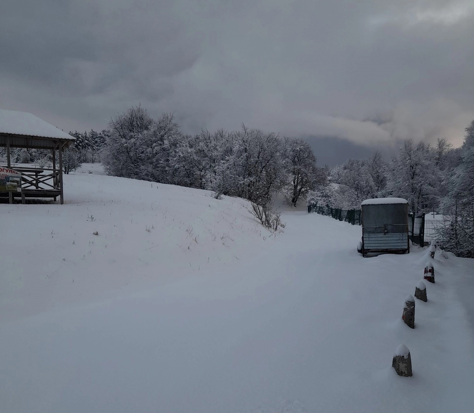 Дорогу на Ай-Петри закрыли из-за снегопада
