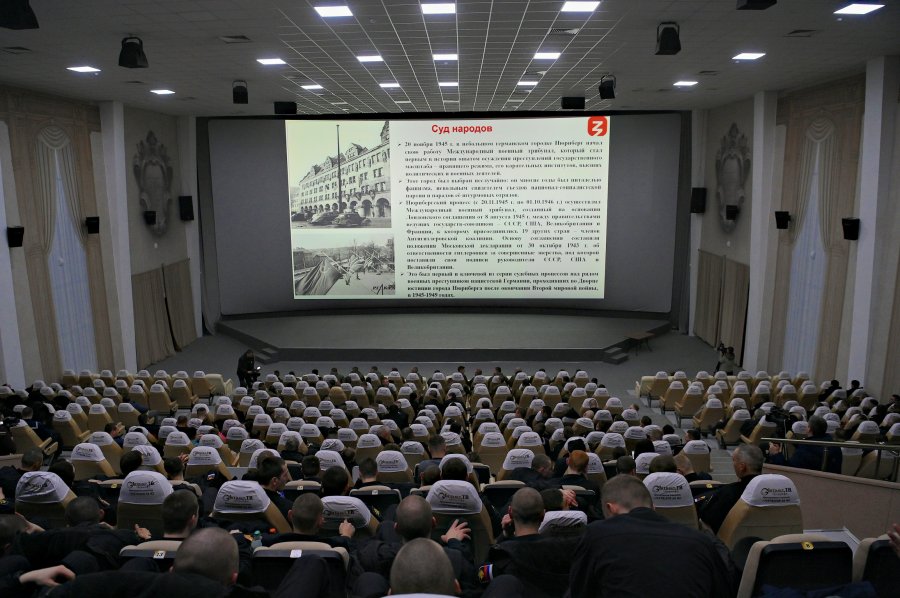 В Севастополе состоялась премьера фильм «Нюрнберг»