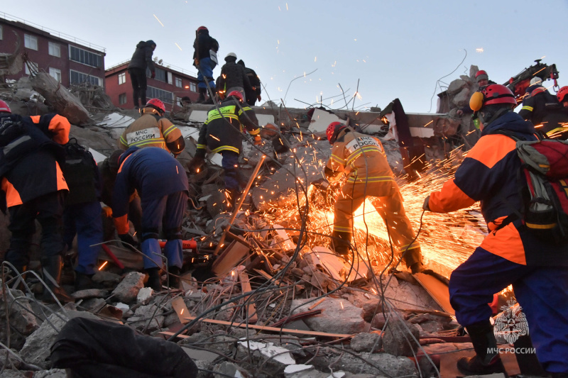 В Турции спасли из-под завалов девушку спустя 11 дней после землетрясения