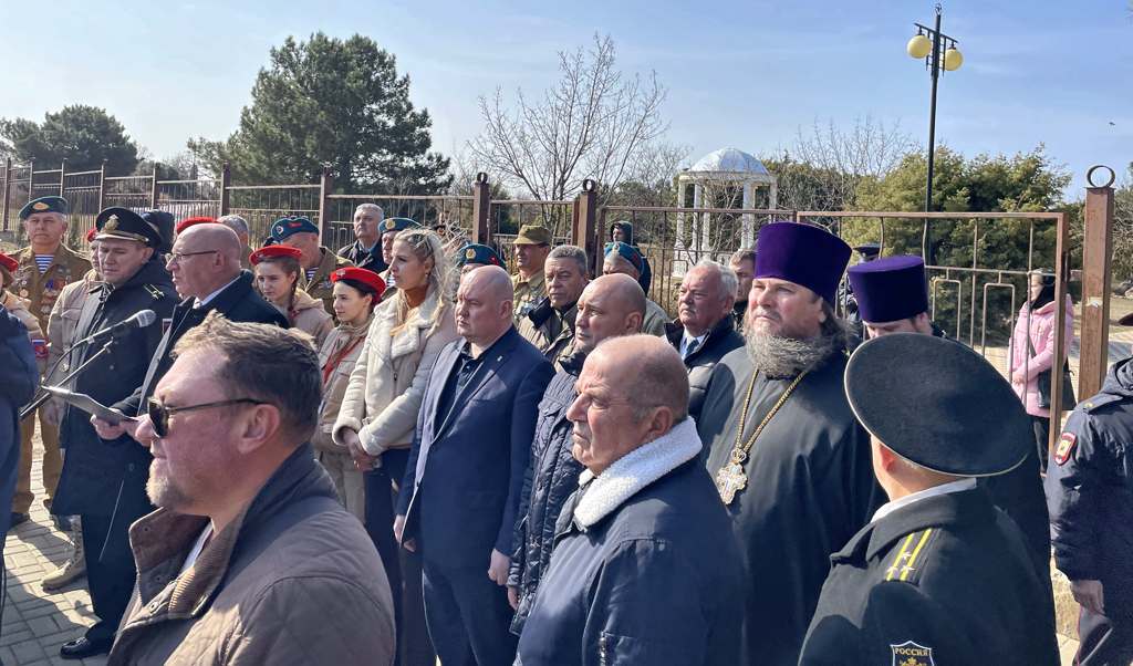 В Севастополе на Аллее героев СВО почтили защитников Отечества