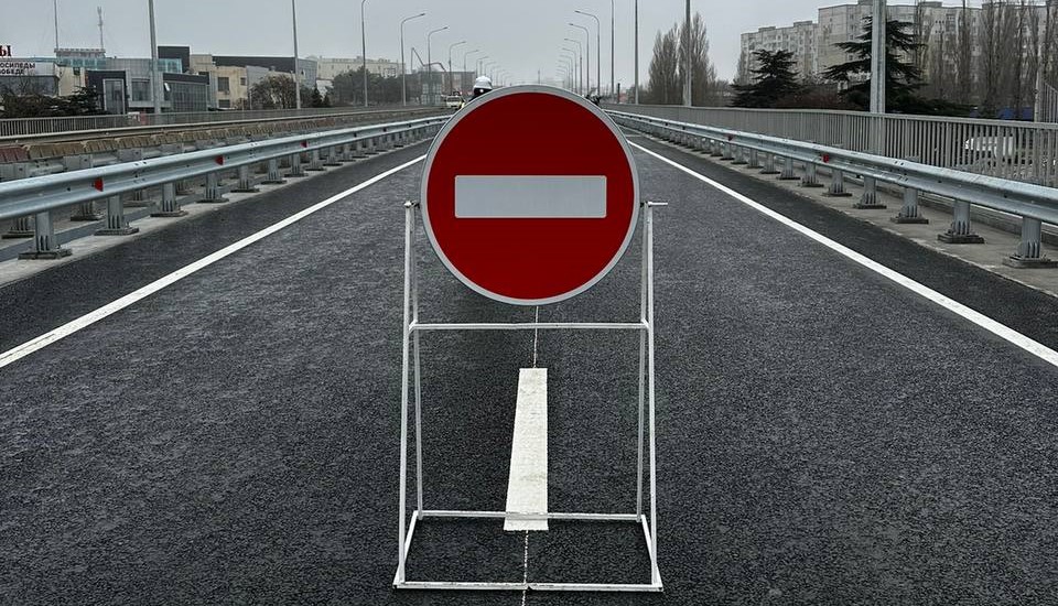 В Службе автомобильных дорог Крыма предупредили об изменении схемы движения транспорта на выезде из Симферополя
