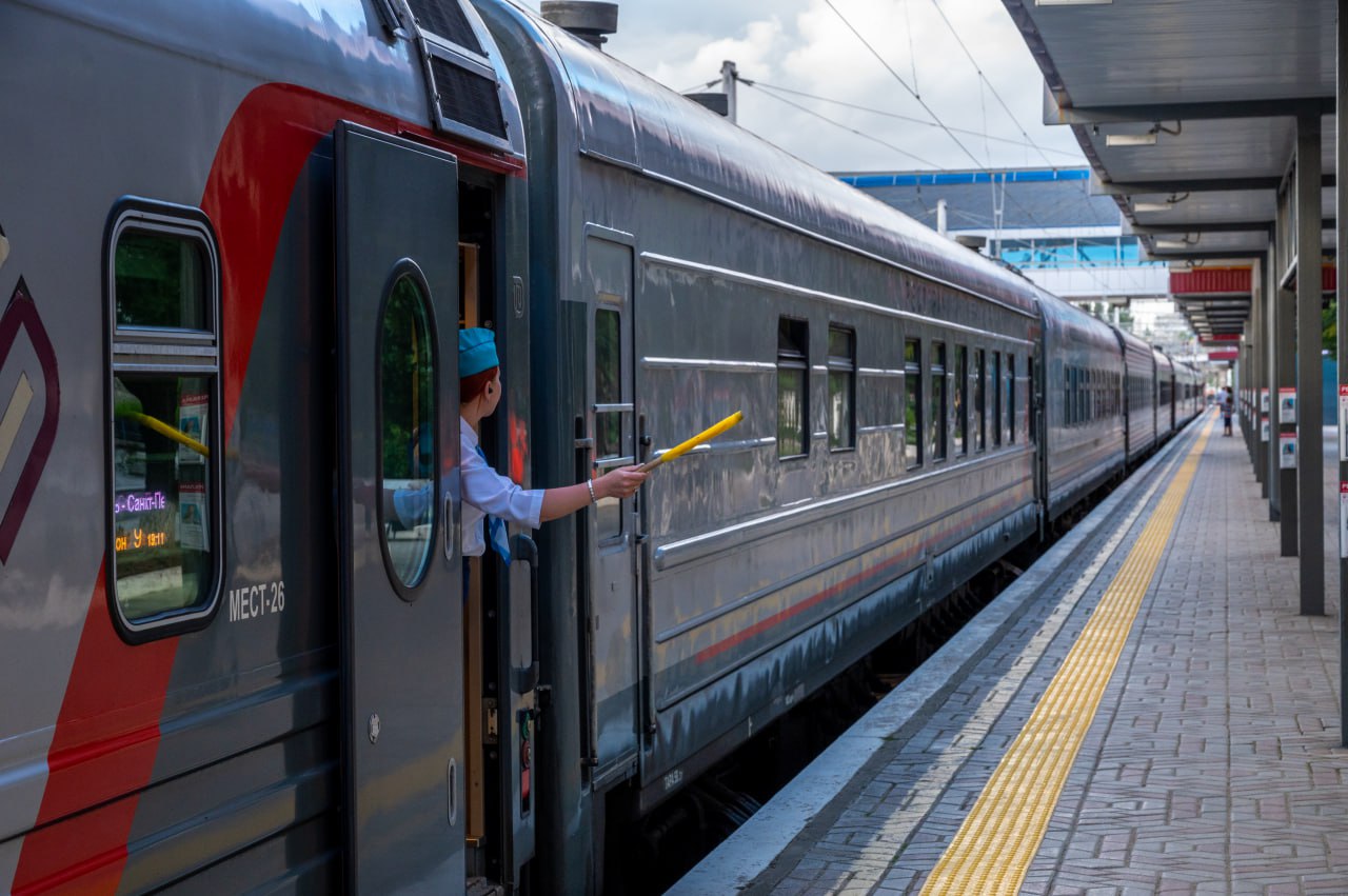 Сокращена глубина продаж билетов на поезда в Крым и Севастополь — перевозчик