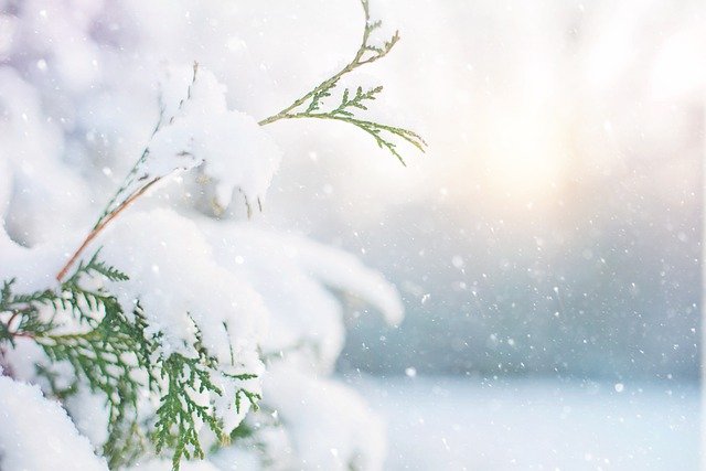 В Крыму и Севастополе 7 февраля ожидается снег, на дорогах гололедица