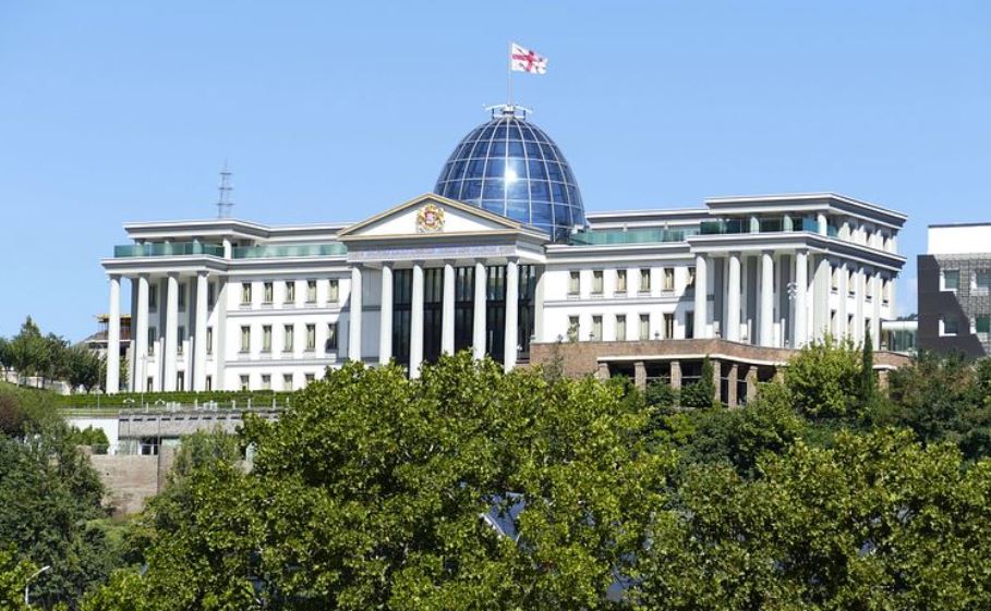Парламент Грузии не принял закон об иноагентах на фоне массовых протестов