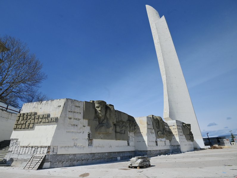 До конца 2023 года отреставрируют обелиск «Городу-Герою Севастополю»