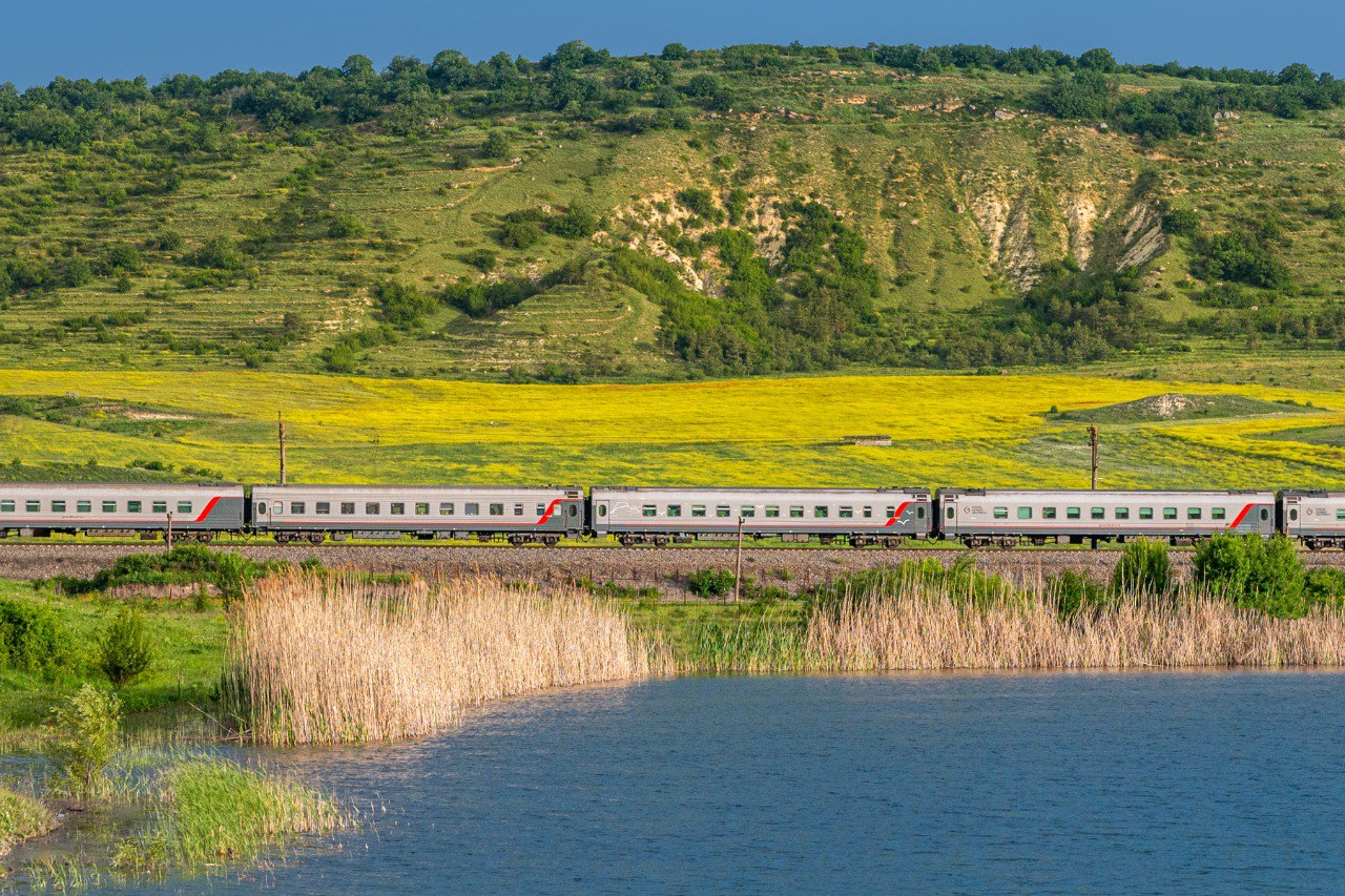 С конца апреля возобновляется курсирование поезда Симферополь — Смоленск