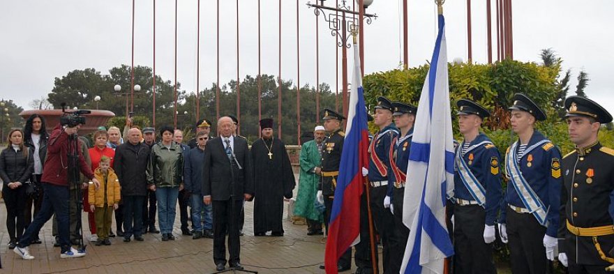 В Севастополе прошла торжественная церемония открытия «Сквера Героев СВО»