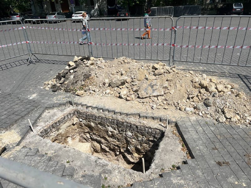 В центре Севастополя проходят археологические раскопки