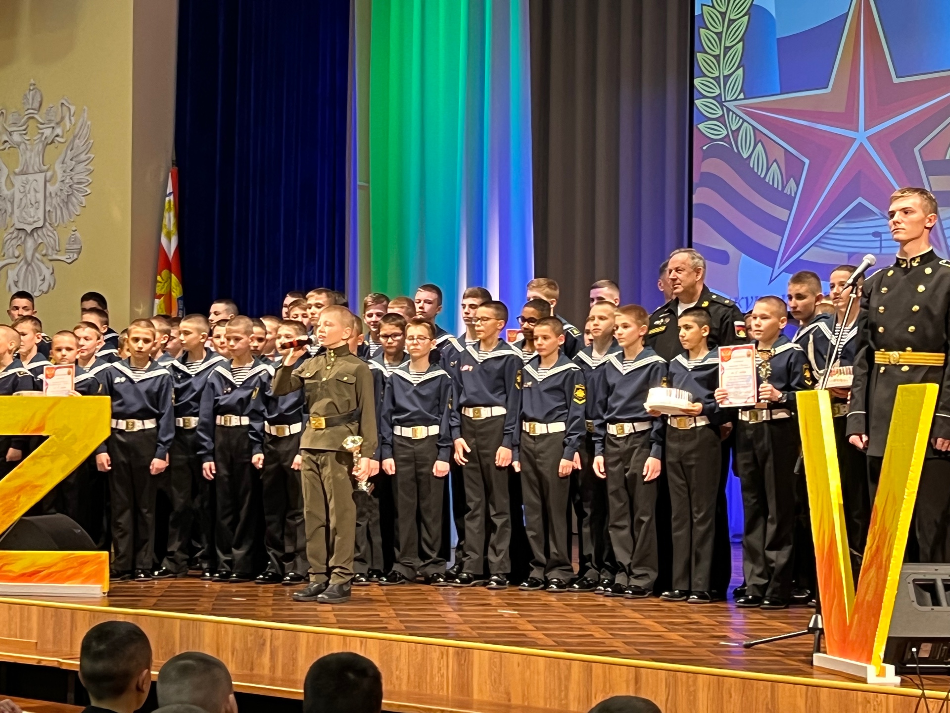 В Севастопольском кадетском училище состоялся смотр патриотической песни