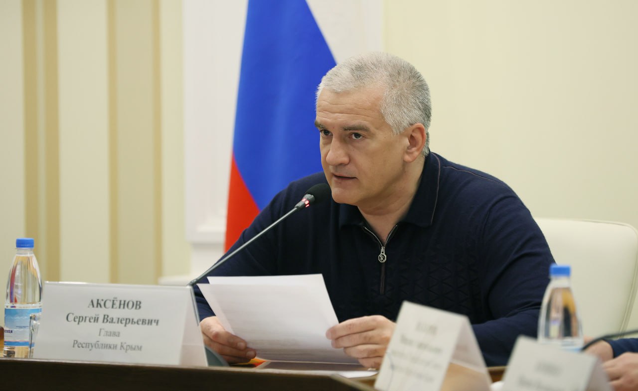 Не знают «серые зоны»: Аксенов объявил выговор министрам спорта и здравоохранения