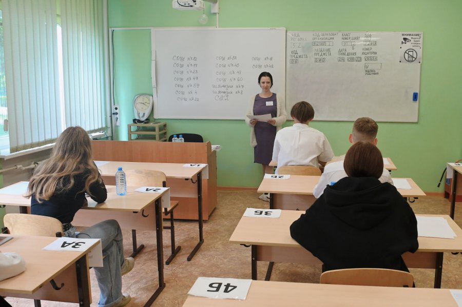 В Севастополе у девятиклассников прошли первые экзамены