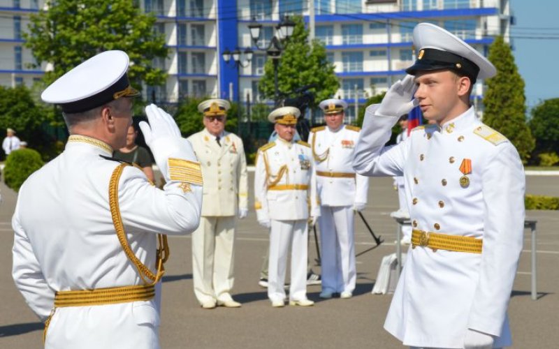 Более 80% севастопольских нахимовцев поступают в военные ВУЗы