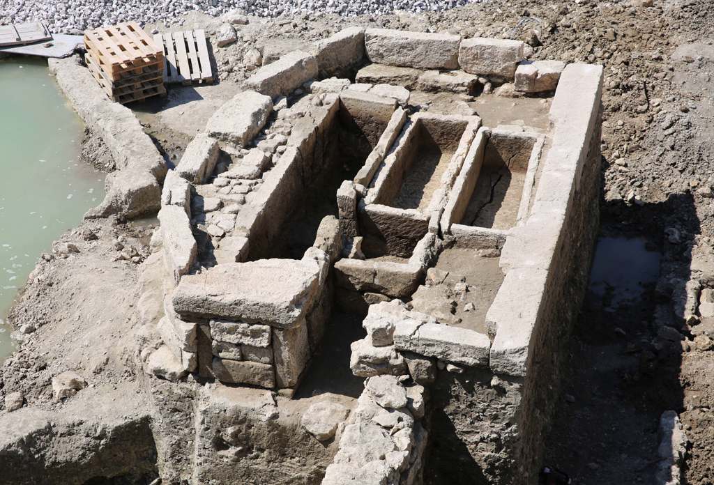 В южном пригороде Херсонеса археологи откопали античный мавзолей