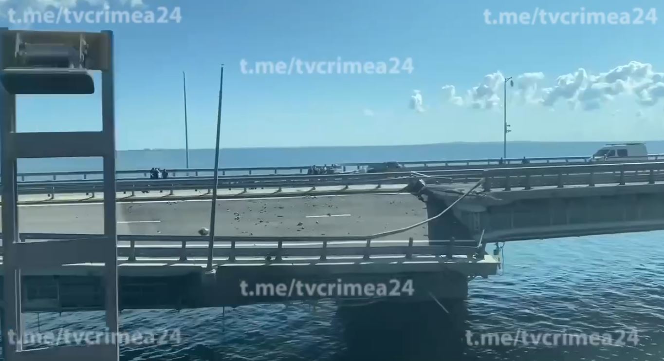 СМИ Украины сообщили о причастности СБУ и ВМС к ЧП на Крымском мосту