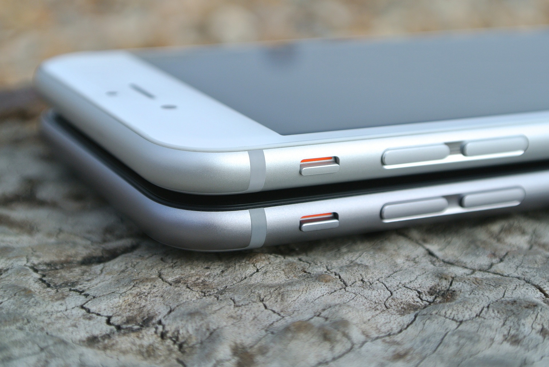 Минпромторг рекомендовал промышленным предприятиям отказаться от iPhone