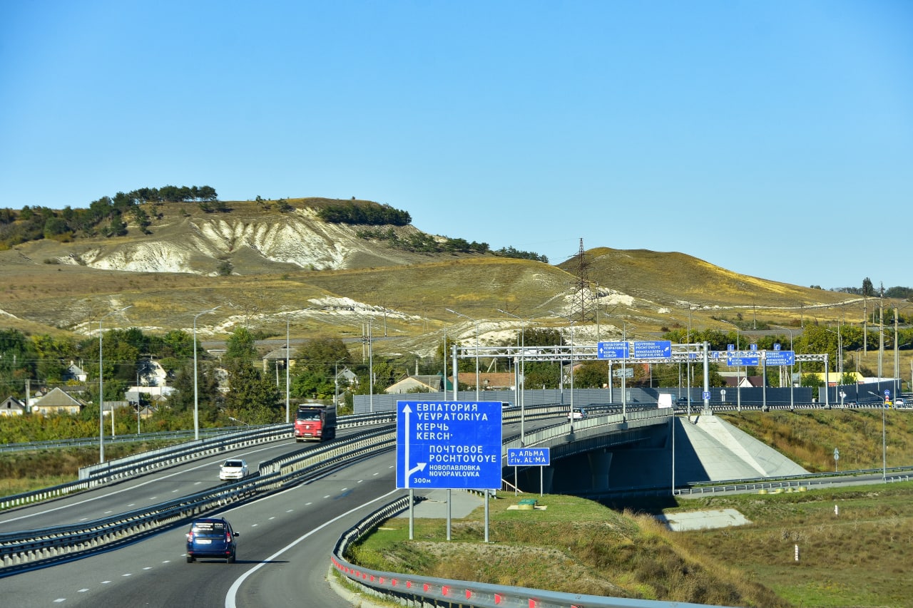 Севастополь на 15-м месте по качеству дорог в РФ, Крым — на 71-м