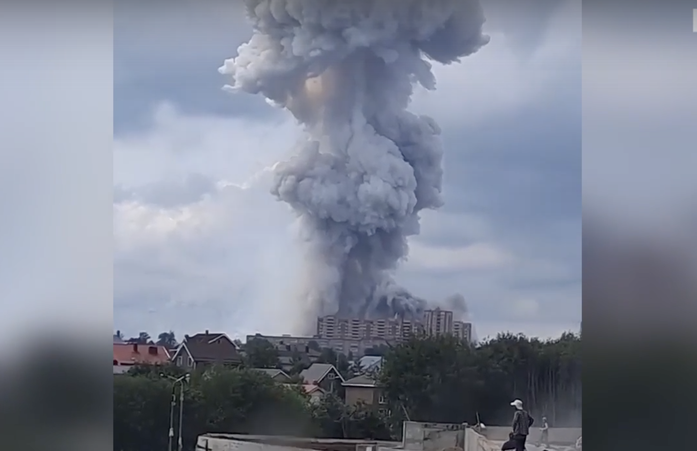 На заводе в Сергиевом Посаде прогремел взрыв, есть пострадавшие (видео)