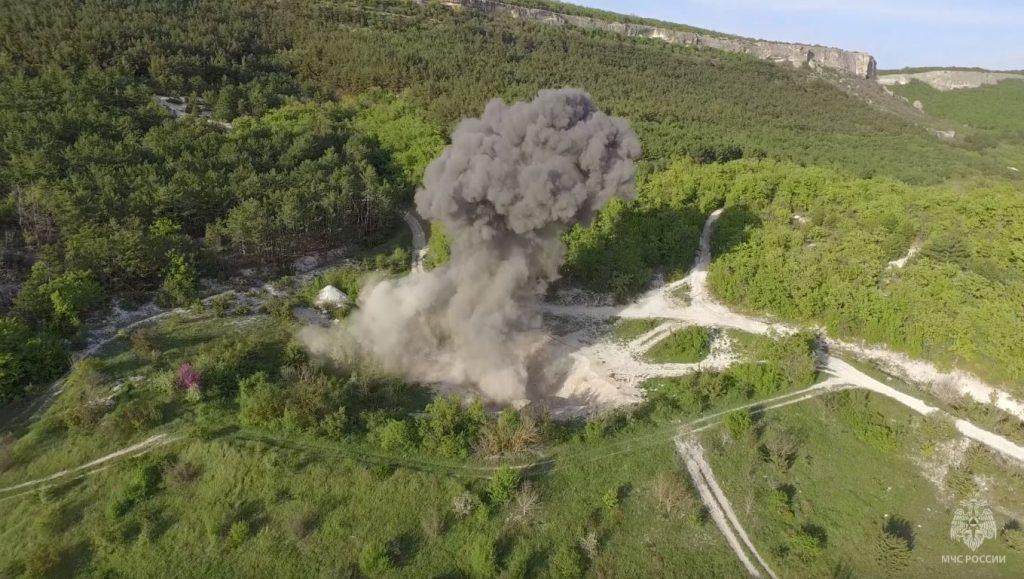В семи населенных пунктах Крыма будут уничтожать боеприпасы