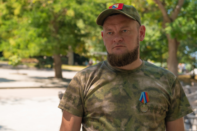 Участник СВО из Севастополя награждён медалью «За боевые заслуги»