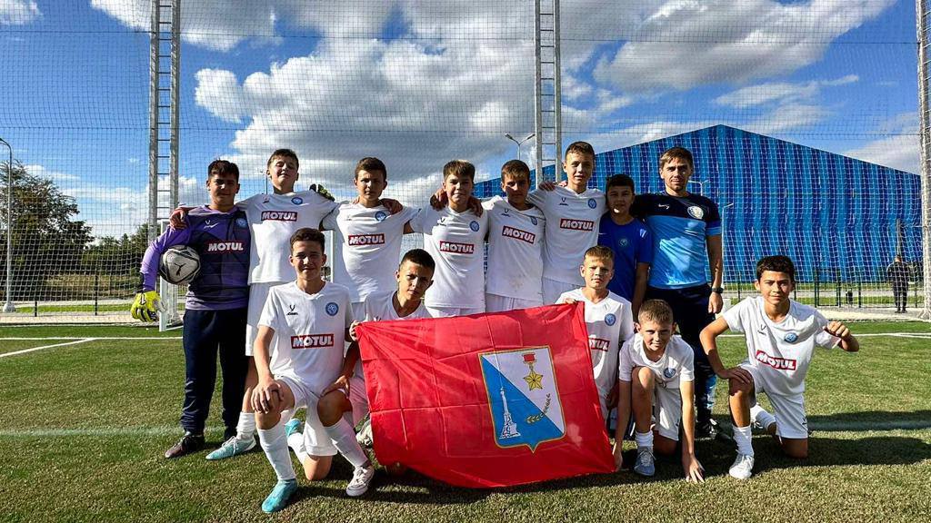 Дети Севастополя выиграли всероссийские соревнования по футболу