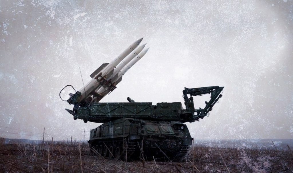 В Севастополе отработало ПВО: упали ракетные обломки