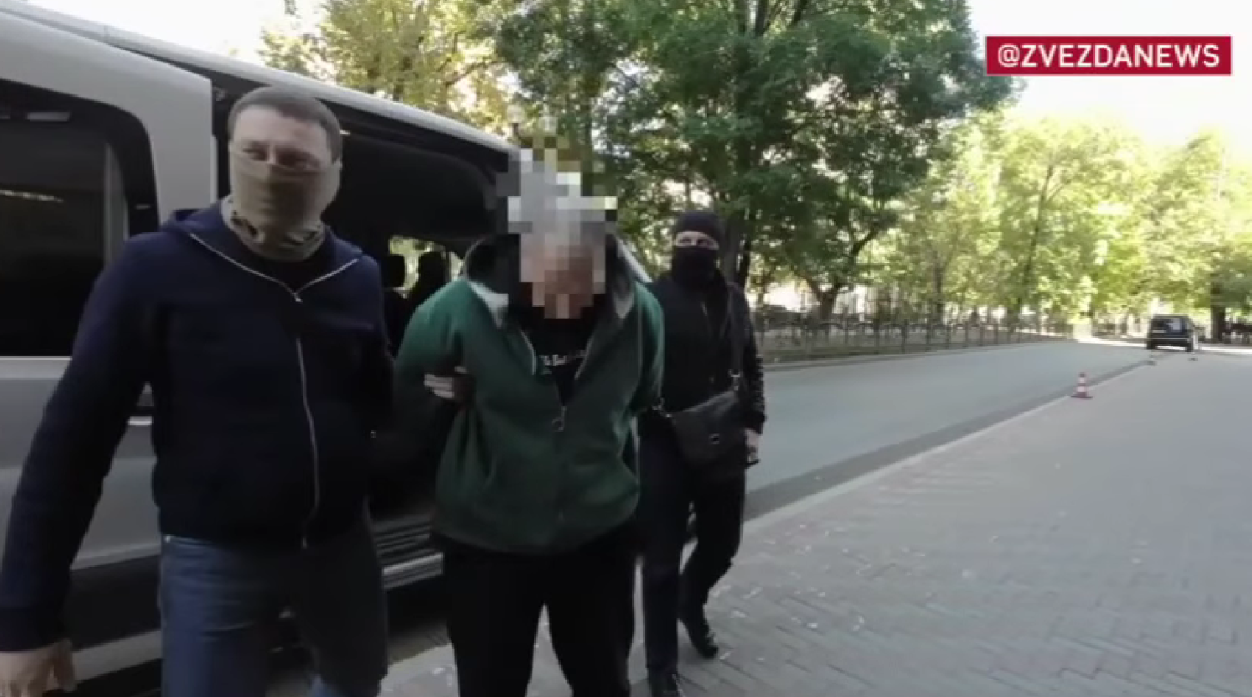 ФСБ задержала жителя Крыма за сотрудничество с СБУ и размещение тайников с боеприпасами (видео)