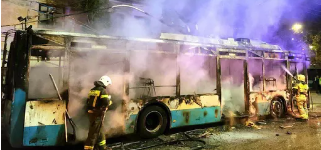 В троллейбусном парке Симферополя произошел пожар