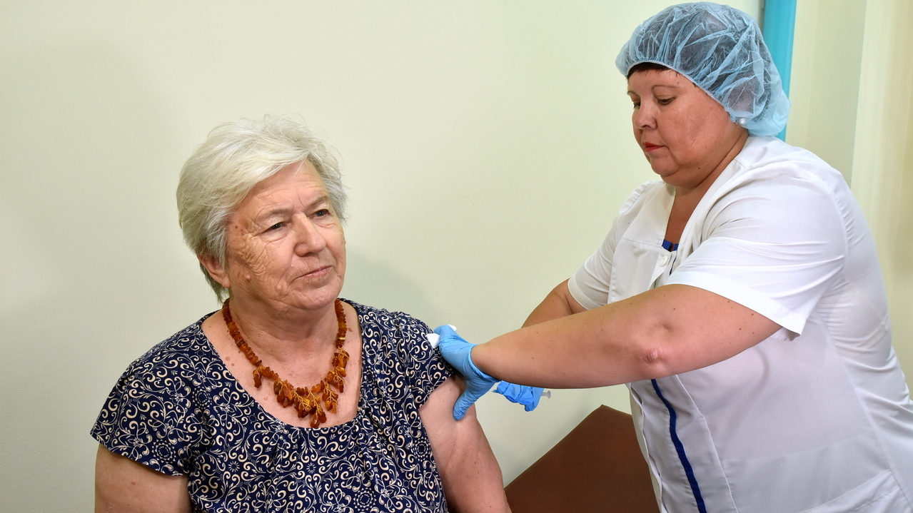 Свыше 700 тысяч крымчан сделали прививки от гриппа