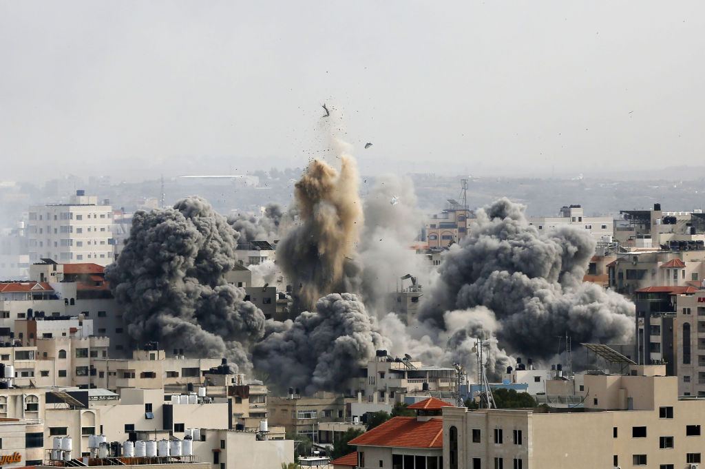 Израиль ночью нанес по сектору Газа более 200 авиаударов