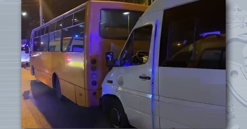 В Севастополе столкнулись пассажирские автобусы: пострадали 14 человек