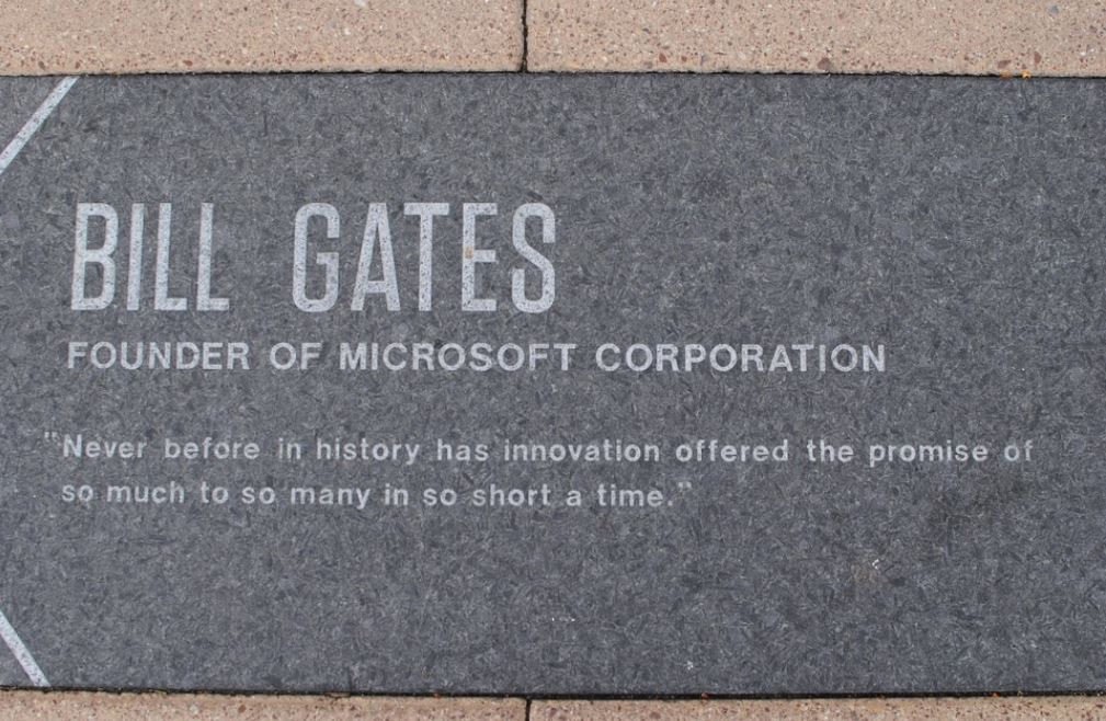 Билл Гейтс: развитие ИИ сделает возможной трехдневную рабочую неделю