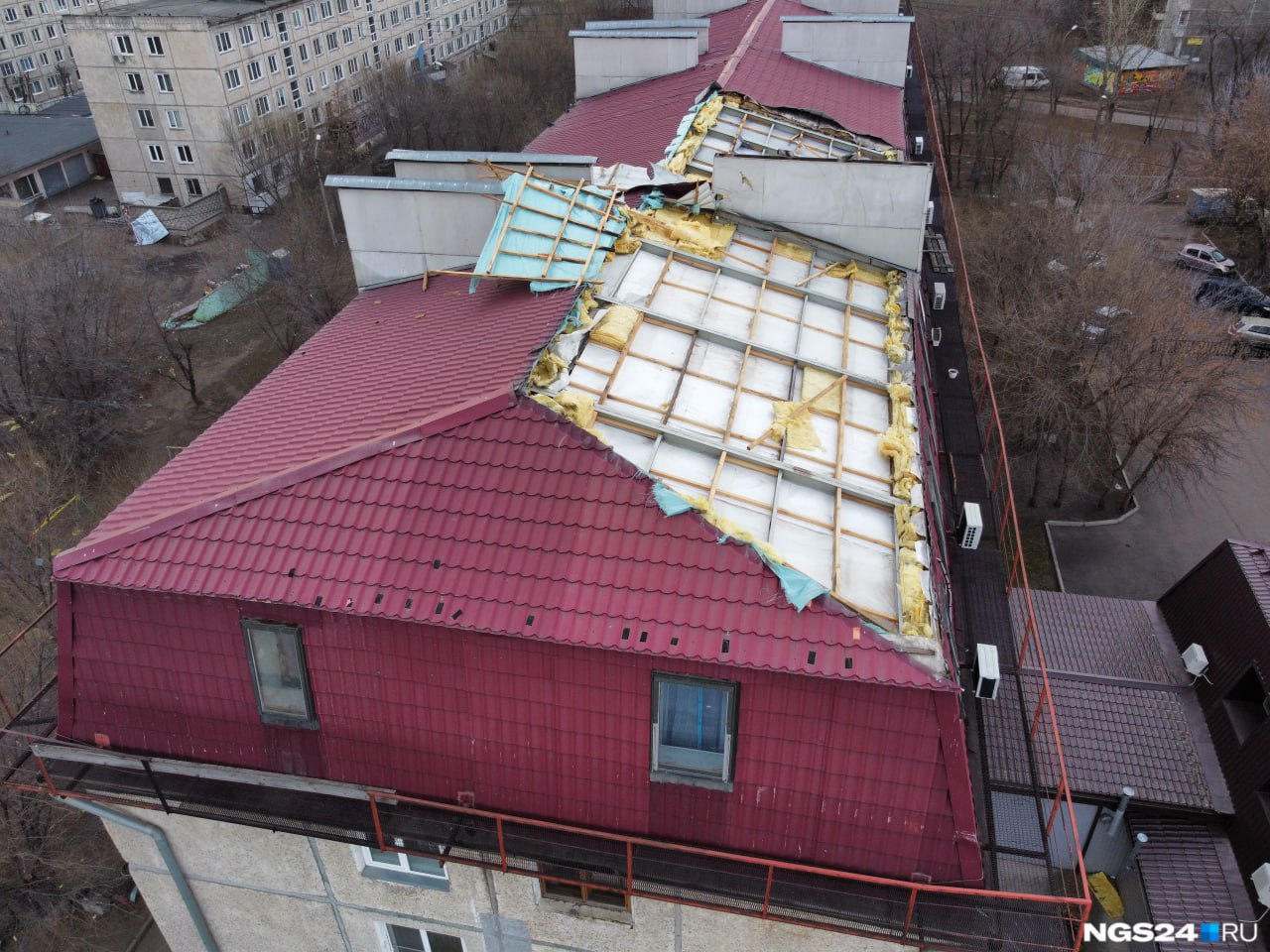 Более 150 населенных пунктов Красноярского края остаются без электроэнергии после урагана
