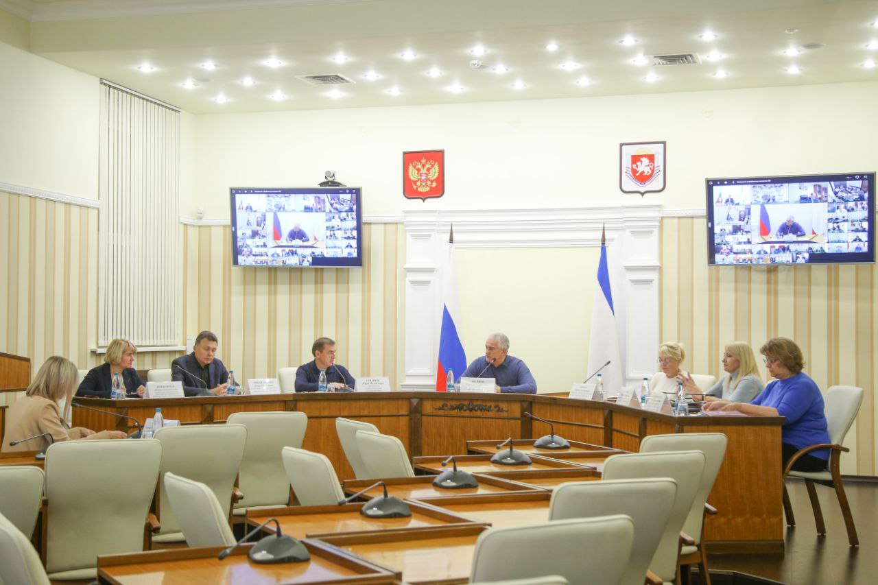 Аксенов предупредил о возможных отставках в муниципалитетах и министерствах Крыма