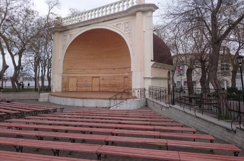 Ущерб в 25 млн рублей: в Севастополе осудили директора ДК за повреждение летней эстрады «Ракушка»