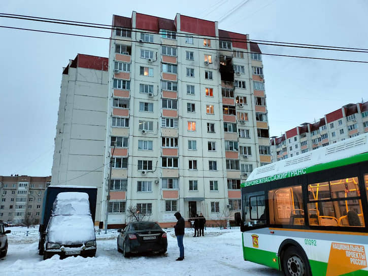 В результате атаки БПЛА на Воронеж повреждены семь многоквартирных домов, есть пострадавшие