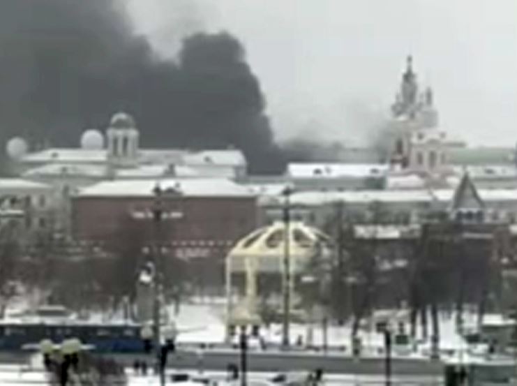Вблизи Красной площади в Москве сгорело здание XVII века