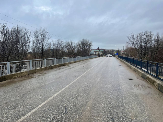 В Севастополе на подъезде к поселку Любимовка отремонтируют мост