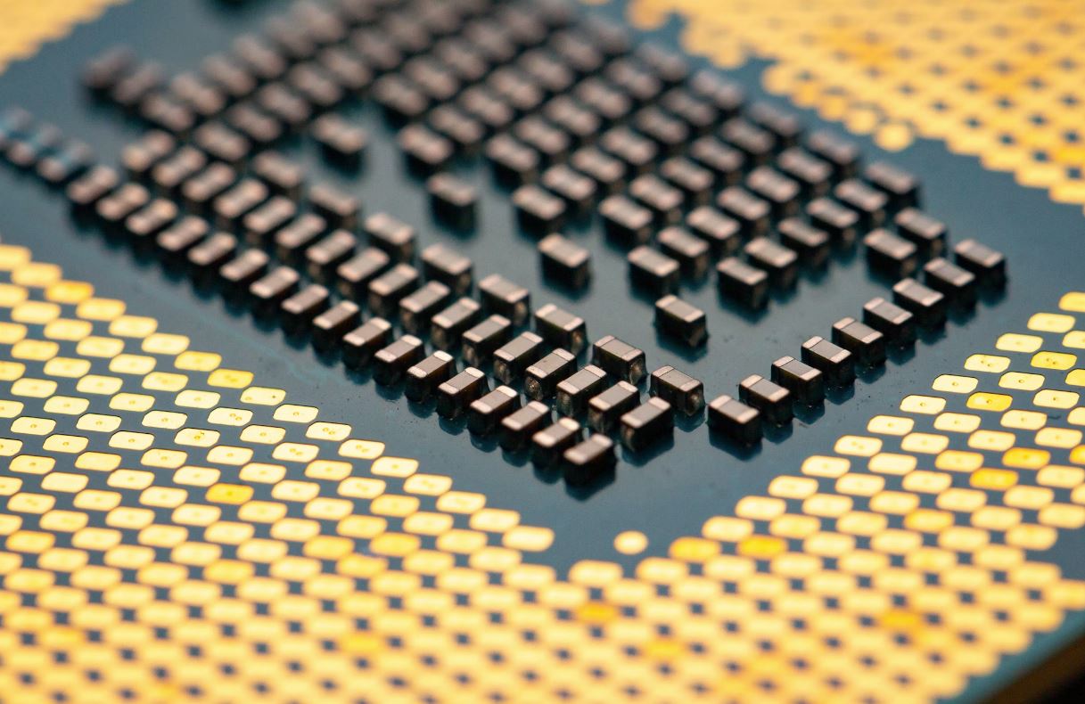 Intel начинает массовое строительство заводов по производству чипов для ИИ