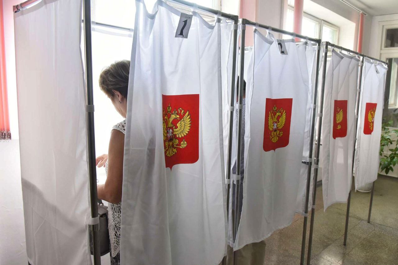 В Крыму арестовали мужчину, съевшего бюллетень на избирательном участке